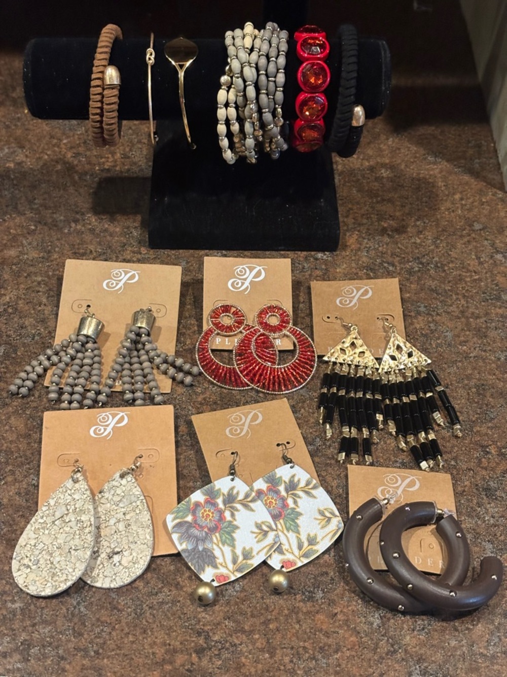 🐢New Plunder jewelry bundle earrings and bracelets